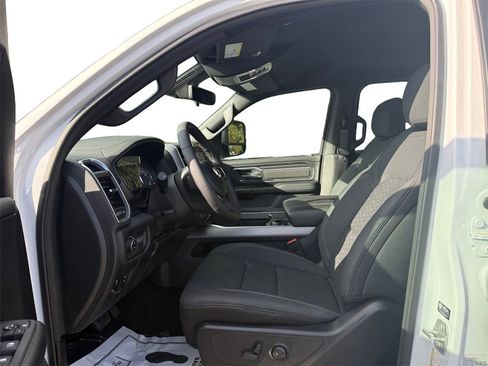 Used 2025 RAM 1500 Big Horn image 7
