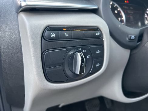 Used 2023 INFINITI QX50 Luxe image 30