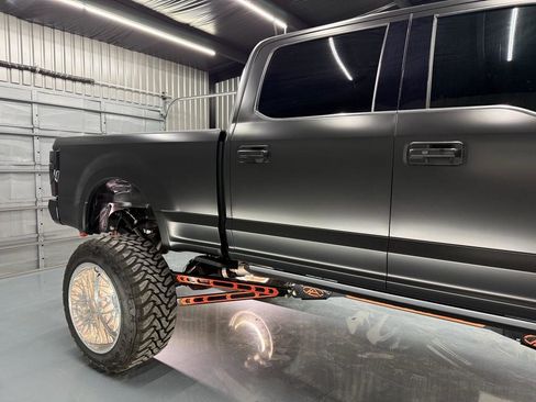 Used 2022 Ford F250 Platinum AWD/4WD image 13