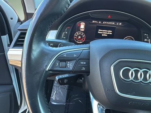 Used 2019 Audi Q7 2.0T Premium w/ Cold Weather Package image 23