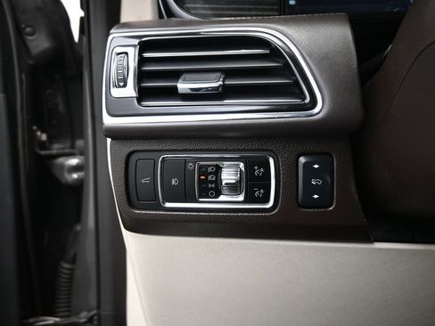 Used 2024 Lincoln Navigator Black Label image 14