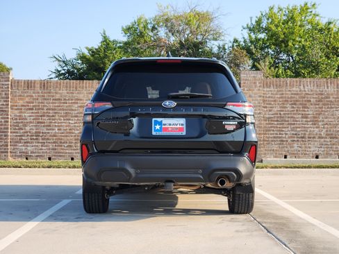 Used 2025 Subaru Forester Touring w/ Popular Package - Touring image 7