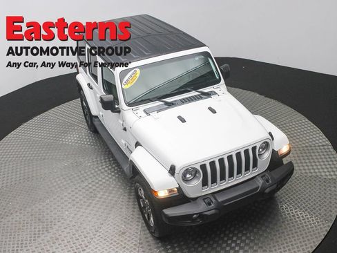 Used 2018 Jeep Wrangler Unlimited Sahara AWD/4WD image 63