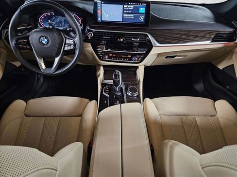 Certified 2023 BMW 530i w/ Premium Package RWD image 19