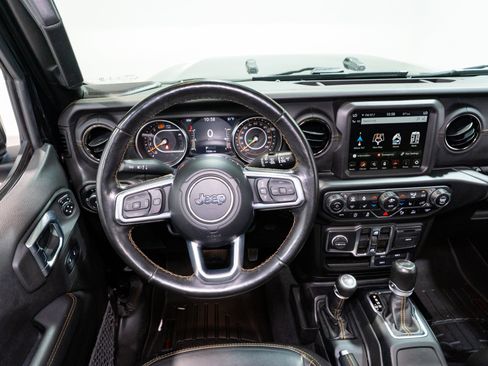 Used 2021 Jeep Wrangler Unlimited Sahara AWD/4WD image 11