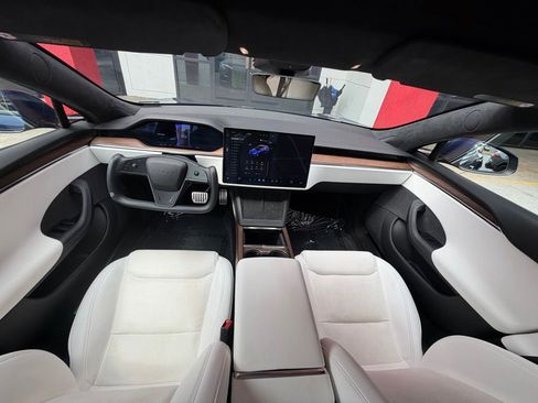 Used 2022 Tesla Model S AWD/4WD image 26