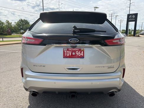 Used 2019 Ford Edge Titanium w/ Equipment Group 301A AWD/4WD image 4