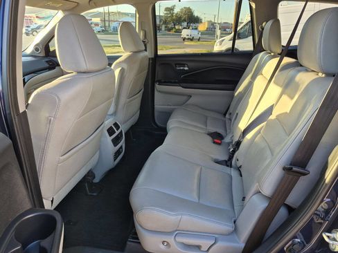 Used 2016 Honda Pilot Touring image 13