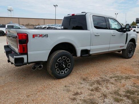 New 2026 Ford F350 Platinum w/ FX4 Off-Road Package image 4