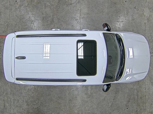 New 2025 Jeep Grand Cherokee Altitude image 39