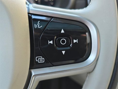 New 2026 Volvo XC90 T8 Ultra w/ Protection Package Premier image 34