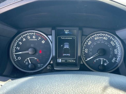 Used 2023 Toyota Tacoma TRD Sport w/ Advanced Technology Package image 10