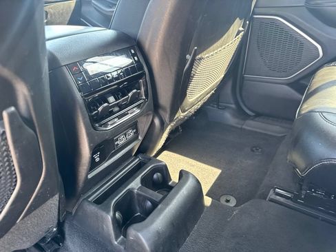 Used 2021 Jeep Grand Cherokee L Laredo w/ Luxury Tech Group I AWD/4WD image 32