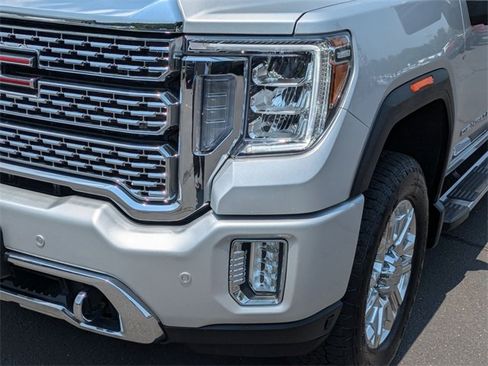 Used 2022 GMC Sierra 2500 Denali image 9
