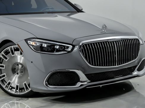 Used 2022 Mercedes-Benz Maybach S 580 4MATIC image 3
