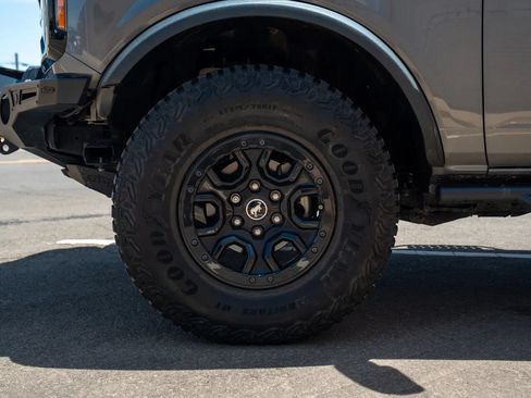 Used 2022 Ford Bronco Wildtrak AWD/4WD image 7