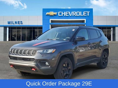 Used 2023 Jeep Compass Trailhawk image 2