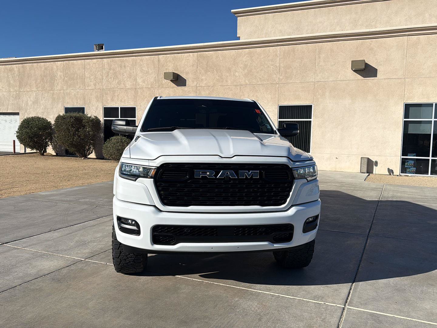 Used 2025 RAM 1500 Big Horn AWD/4WD image 3