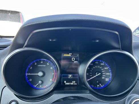 Used 2018 Subaru Outback 3.6R Limited AWD/4WD image 16