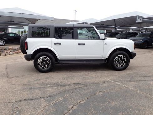 New 2026 Ford Bronco Outer Banks image 5