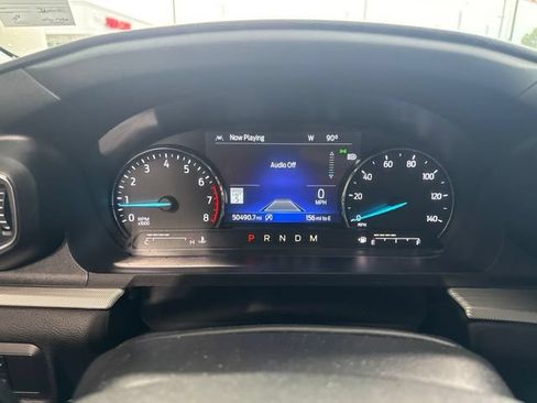 Used 2021 Ford Explorer XLT w/ Equipment Group 202A AWD/4WD image 16