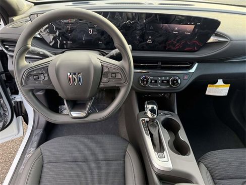 New 2026 Buick Envista Preferred w/ Advanced Safety Package image 9