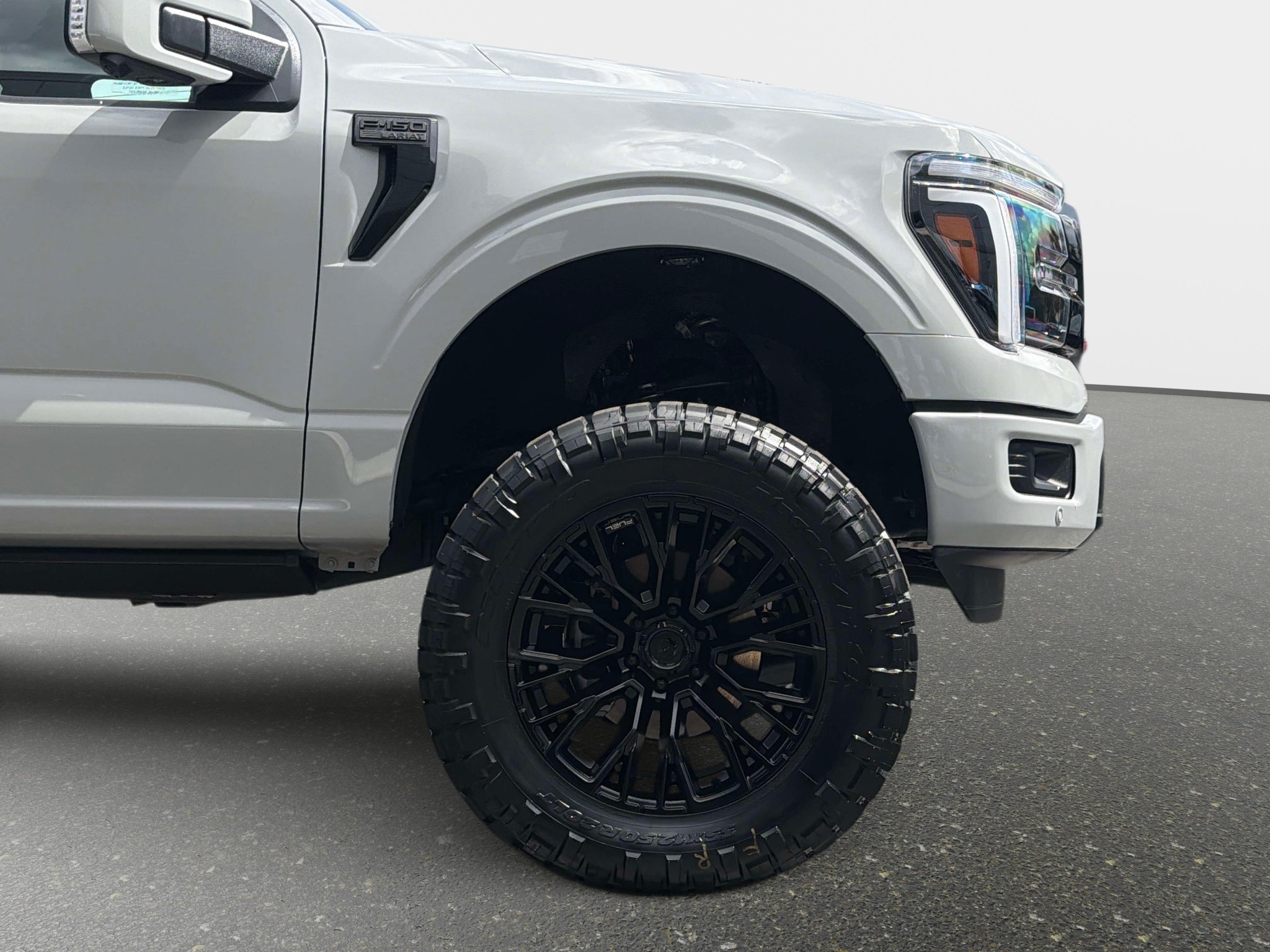 Used 2026 Ford F150 Lariat AWD/4WD image 34