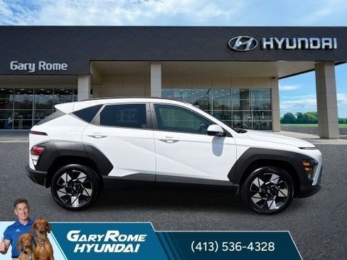 Used 2024 Hyundai Kona SEL w/ Convenience Package AWD/4WD image 11