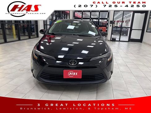 Used 2024 Toyota Corolla LE image 9