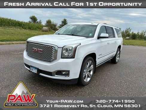 Used 2016 GMC Yukon XL Denali w/ Open Road Package AWD/4WD image 4