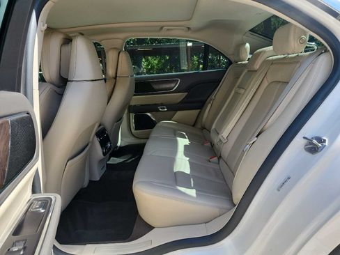 Used 2017 Lincoln Continental Reserve w/ Technology Package AWD/4WD image 30