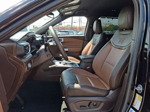 Certified 2023 Ford Explorer King Ranch AWD/4WD image 15
