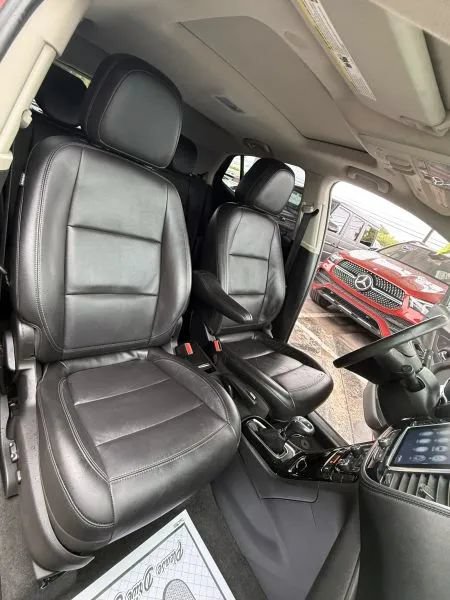 Used 2017 Buick Encore Essence w/ Experience Buick Package FWD image 22