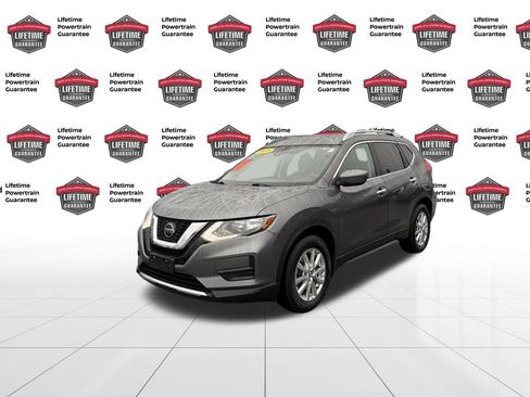 Used 2019 Nissan Rogue SV image 1