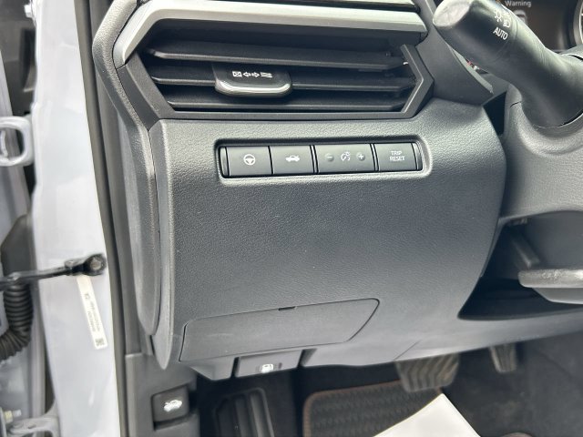 Certified 2023 Nissan Altima 2.0 SR FWD image 17