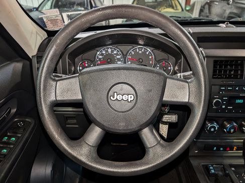 Used 2010 Jeep Liberty Sport w/ Popular Equipment Group image 31