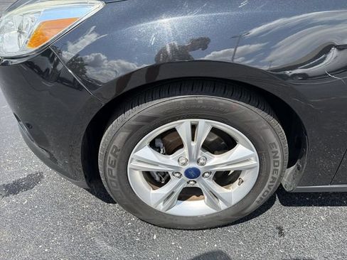Used 2013 Ford Focus SE FWD image 17