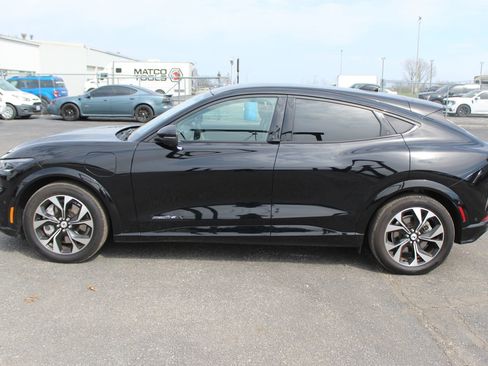 Used 2023 Ford Mustang Mach-E Premium image 3