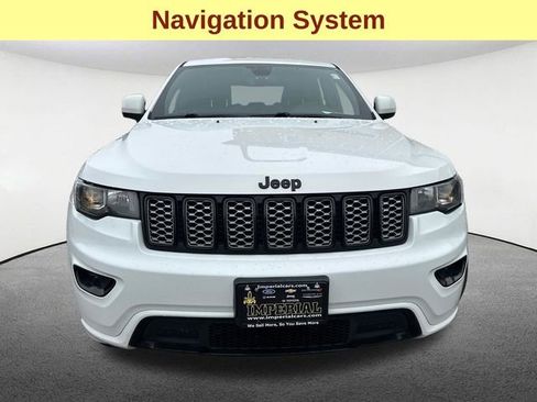 Used 2019 Jeep Grand Cherokee Altitude AWD/4WD image 4
