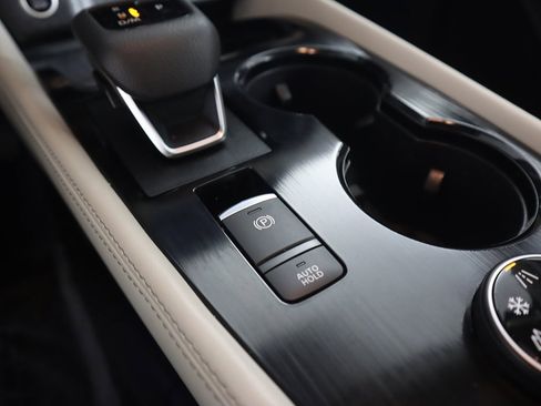 Used 2023 Nissan Rogue SL w/ SL Premium Package image 54