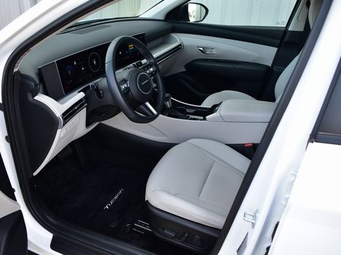 Used 2025 Hyundai Tucson SEL image 16