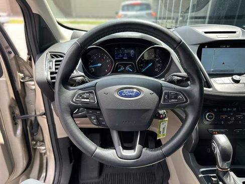 Used 2018 Ford Escape SEL FWD image 15