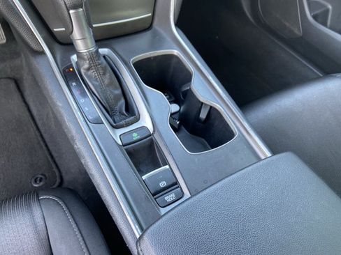 Used 2019 Honda Accord LX image 38