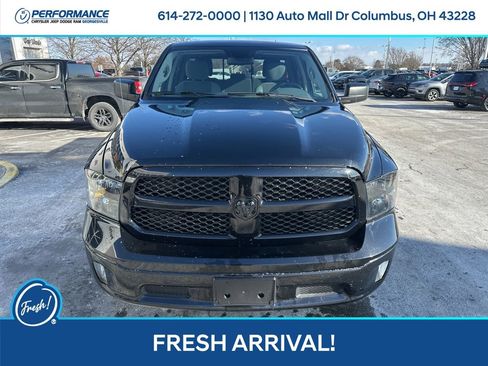 Used 2019 RAM 1500 Classic SLT w/ Black Appearance Group image 10