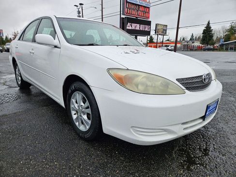 Used 2004 Toyota Camry XLE image 6