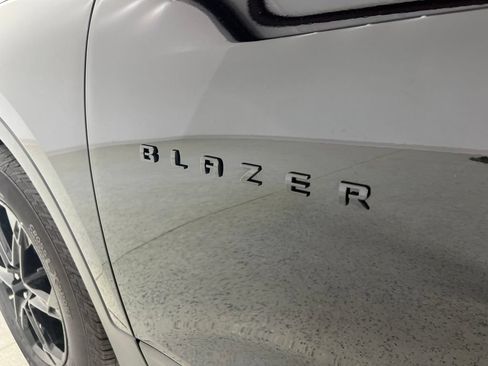 Used 2024 Chevrolet Blazer LT w/ Convenience Package FWD image 28