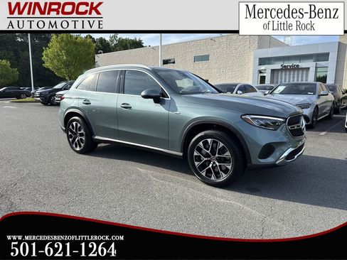 Used 2025 Mercedes-Benz GLC 350e 4MATIC image 1
