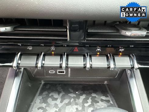 Used 2024 GMC Canyon Elevation w/ Convenience Package RWD image 32