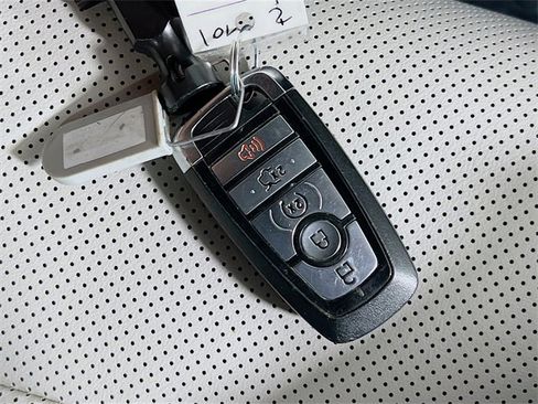 Used 2024 Ford Mustang Premium image 31