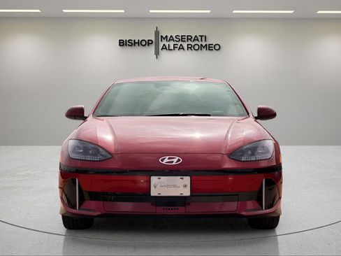 Used 2024 Hyundai Ioniq 6 SE image 2
